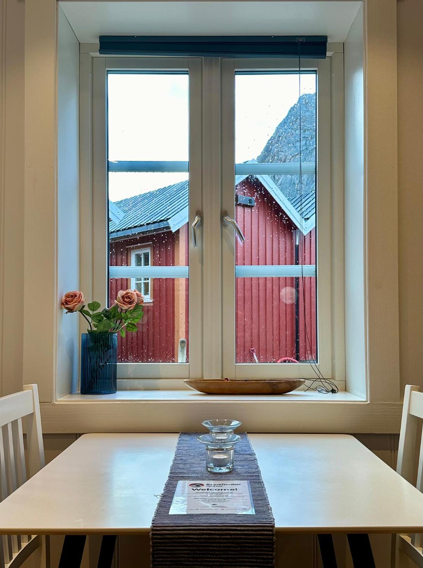 Апартаменты Reinefjorden Sjohus Экстерьер фото